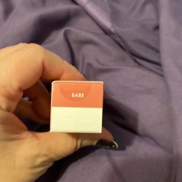 Wander Beauty on the glow blush and illuminator - Picture 5 of 5